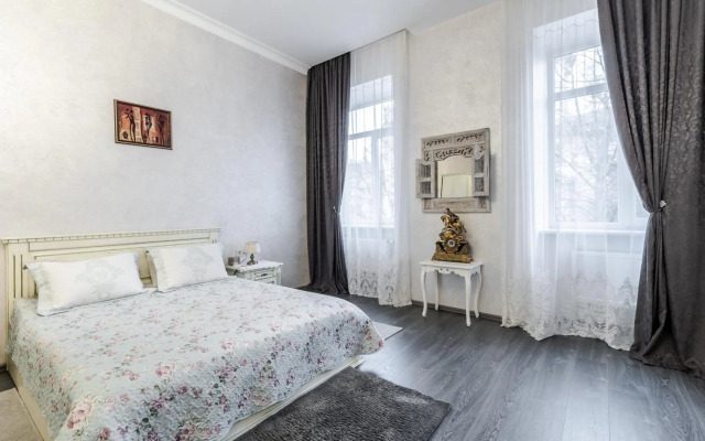 Dominicana l Apartments l Lviv Historical City Center