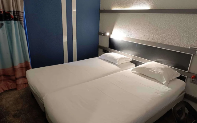 Enzo Trappes by Kyriad Direct