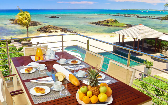 Bon Azur Beachfront Suites & Penthouses with LOV