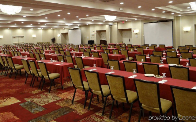 Doubletree by Hilton Monroe Township Cranbury