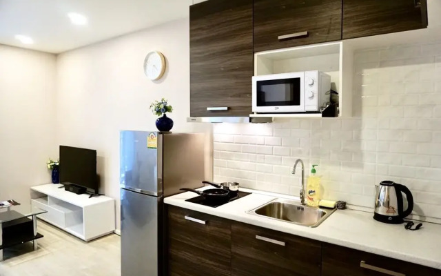 Plam Spring Nimman near MAYA