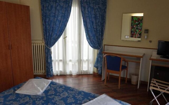 Hotel Tritone
