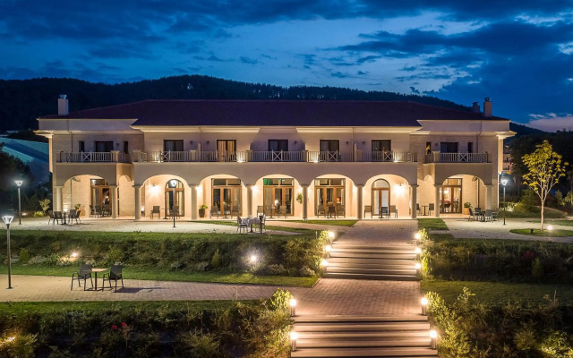 The Lake Hotel