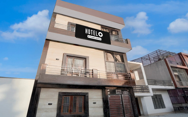 Super Hotel O Tedhi Bazaar Near Ram Janambhumi