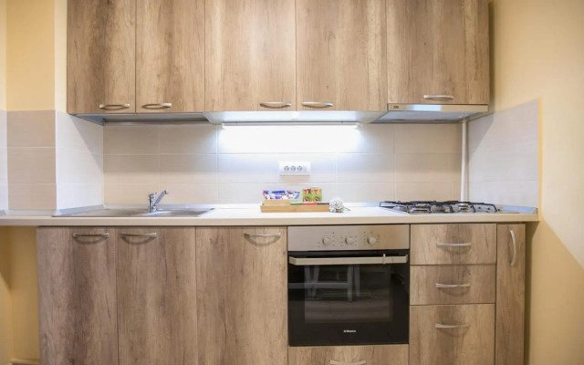 Golden Apartment Baneasa