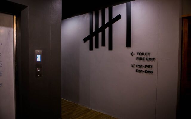 Silom SPACE Hostel