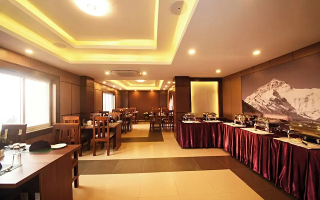 Hotel Sherpani
