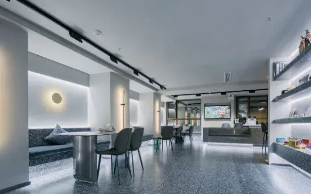 52 Hertz Multi-Experience Hotel (Xi'An Xiaozhai)