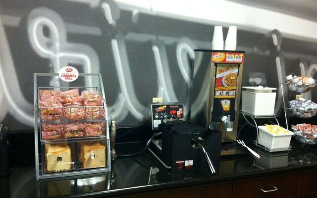 Super 8 By Wyndham Pennsville/Wilmington