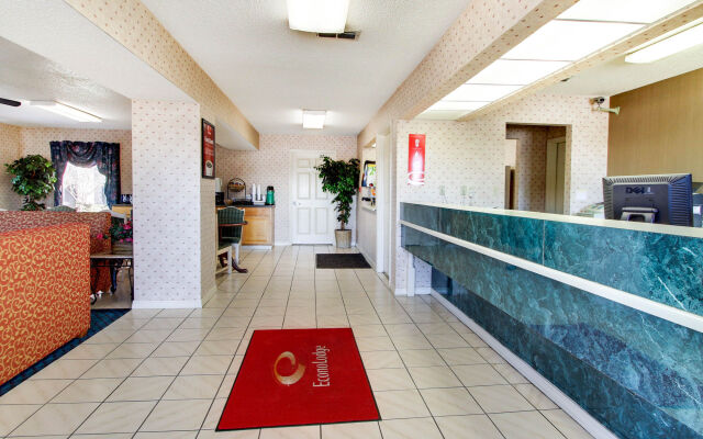 Econo Lodge Pearl