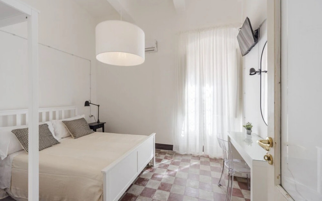 Urban Garden Apartment