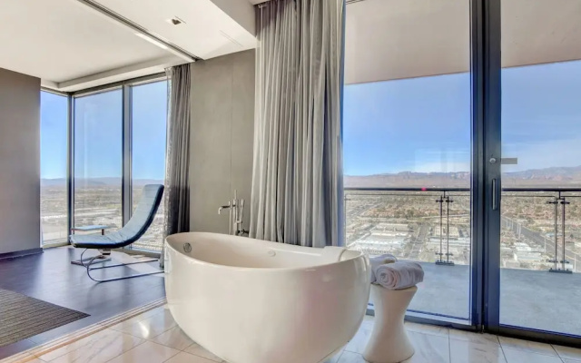 Panoramic Room on 36 floor