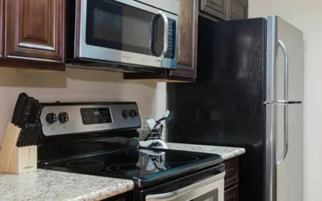One-Bedroom New Raven Condo