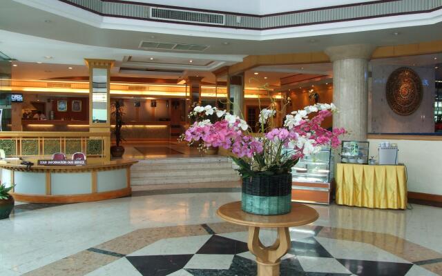 Ratchada City Hotel