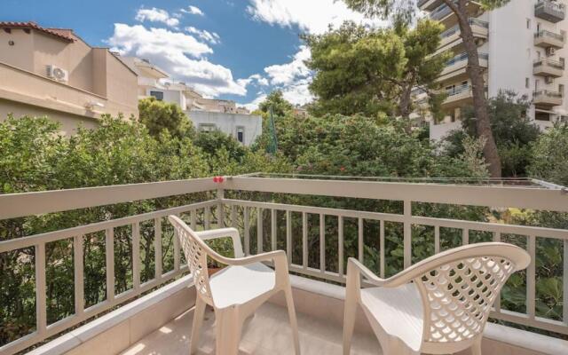 Seaside 2BR apartment in Varkiza 2mins walk from beach