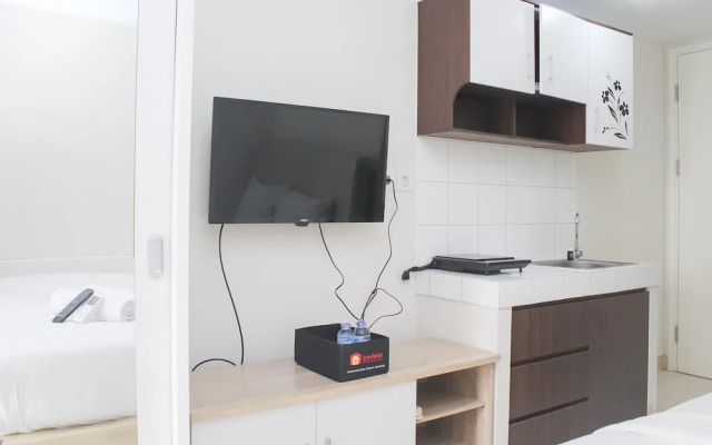 Comfort and Simply Studio at Springlake Summarecon Bekasi Apartment