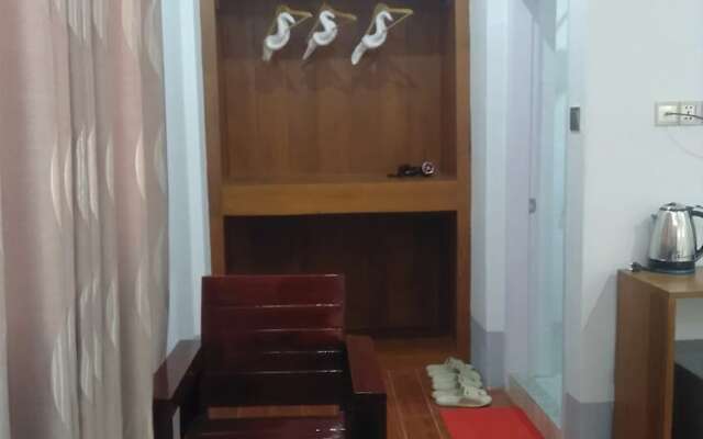 Mandalar May One Hotel