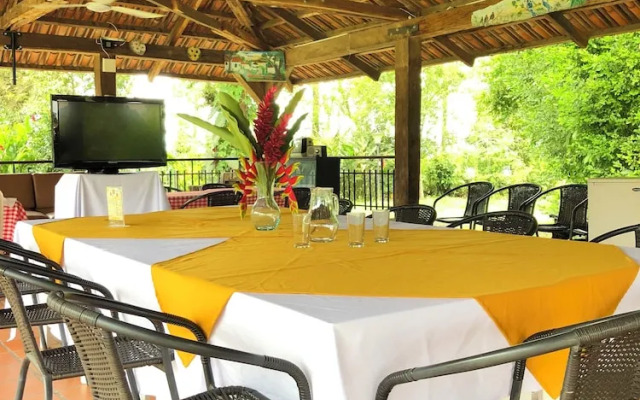 Hotel El Eden Parque Del Cafe