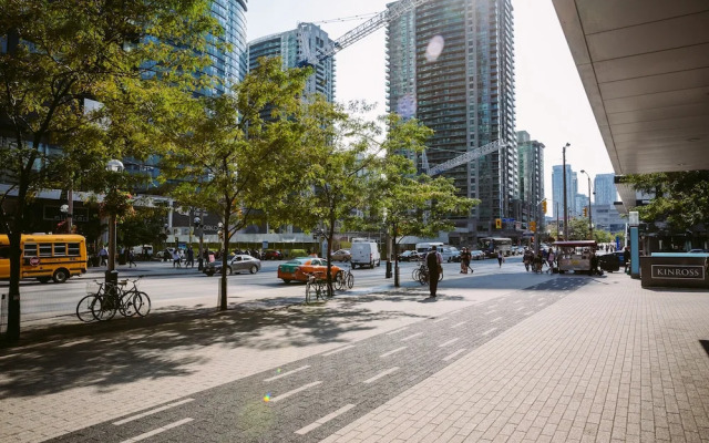 QuickStay - Modern 2-Bedroom Condo, Panoramic City Views