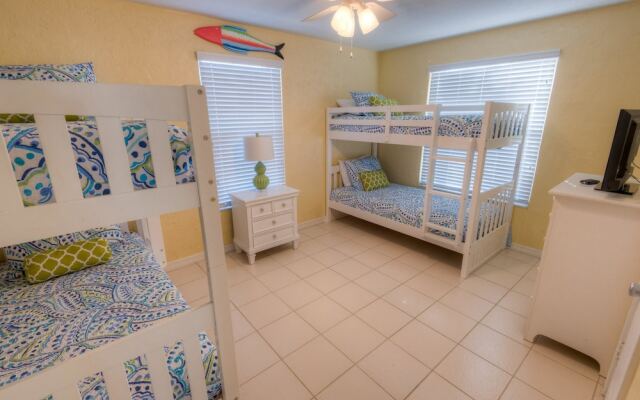 Shells and Sunshine Apartment 3
