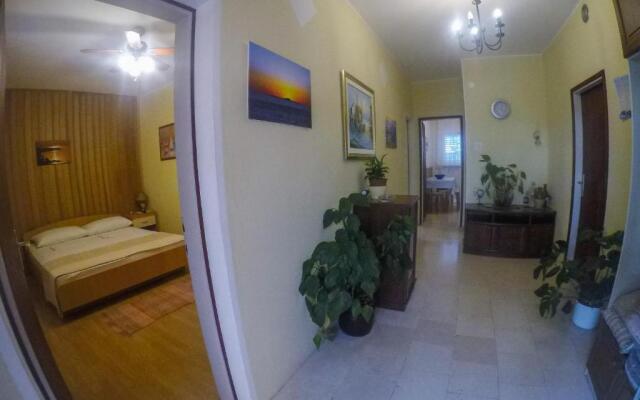 Apartments Milostić