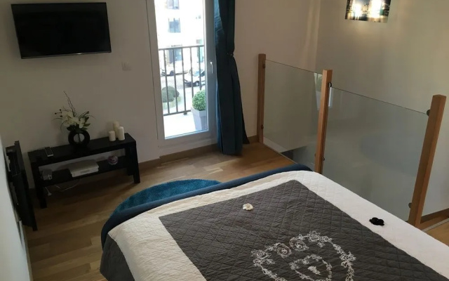 Le Chat Qui Dort - Bords de Deûle