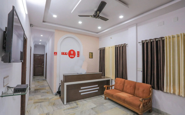 Hotel Royal T By OYO Rooms