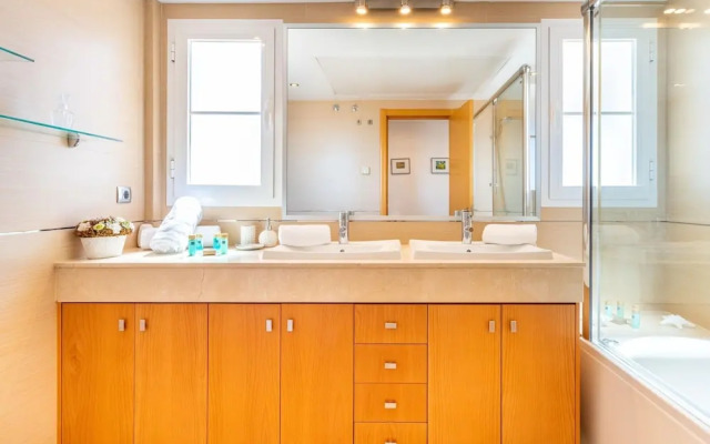 Belvilla by OYO La Zenaida II