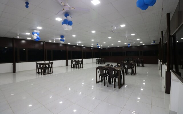 OYO 9809 Hotel Shree Residency