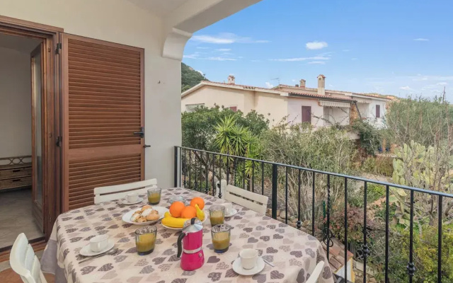 Il Glicine 1.5 Km From The Beach