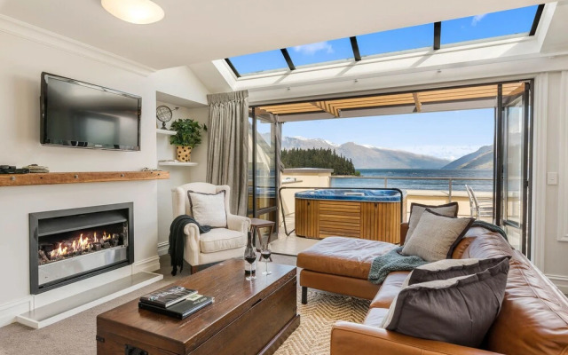 Central Luxury at 408 The Beacon 2 BR