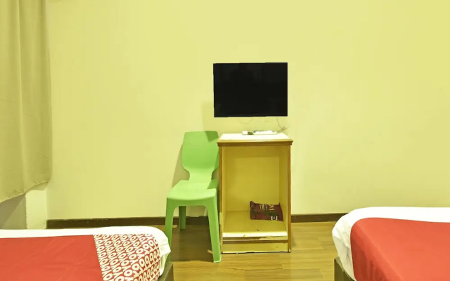 OYO 90727 Hotel Mini Indah