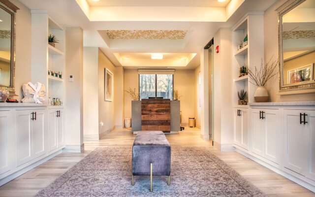 Cliffrose Springdale, Curio Collection by Hilton