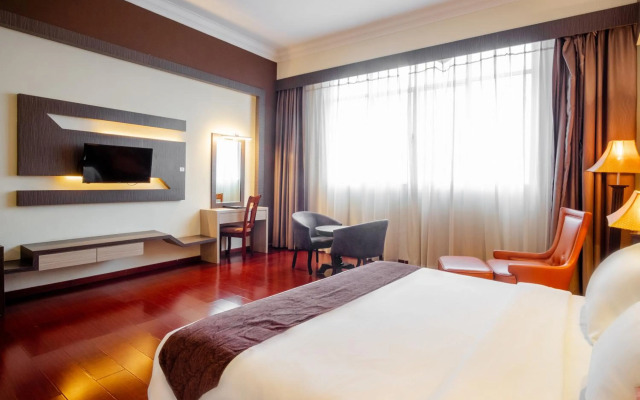 Golden View Hotel