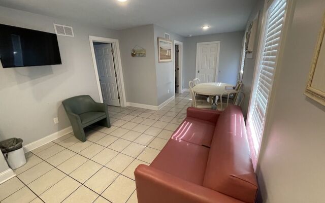 Rio Motel and Suites