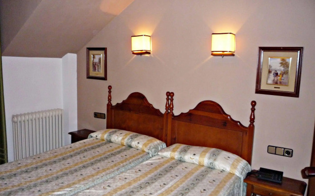 Edelweiss Hotel