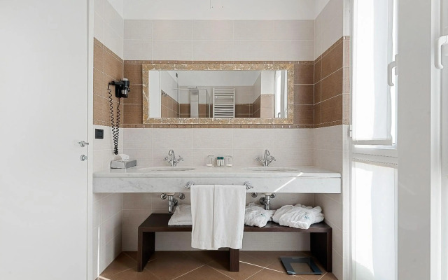 Hotel Excelsior