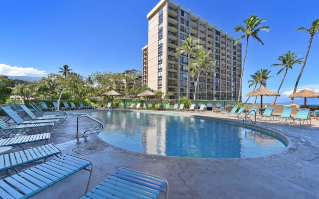 Royal Kahana #911 2 Bedroom Condo by RedAwning