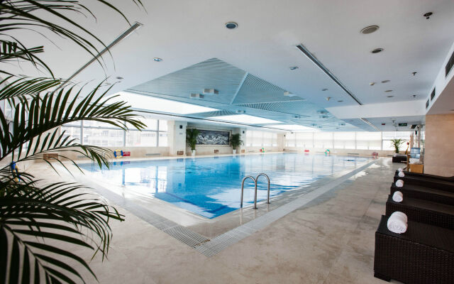 Holiday Inn Beijing Focus Square by IHG