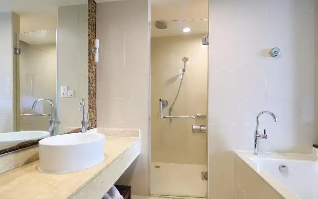 Grand Mercure Sanya Yalong Bay