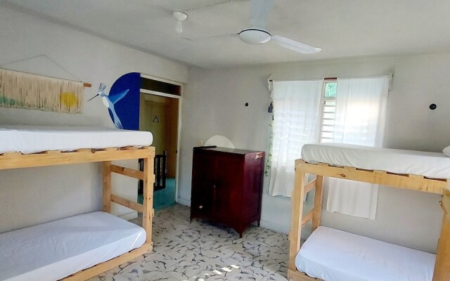 LULÚ La Bruja Yoga Lodge