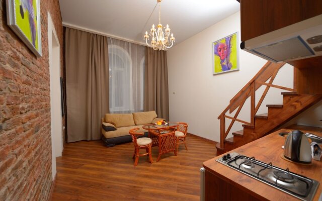 LeoHotels Oblaka