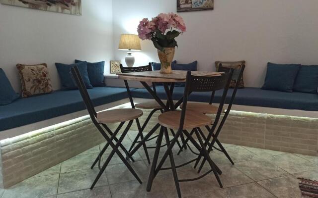 Enjoy Cyclades Apartments