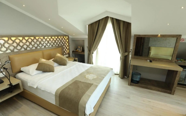 Unluselek Hotel
