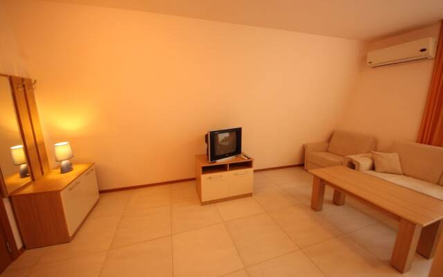 Apartment in Grand Kamelia