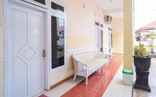 RedDoorz Syariah @ Aura Homestay