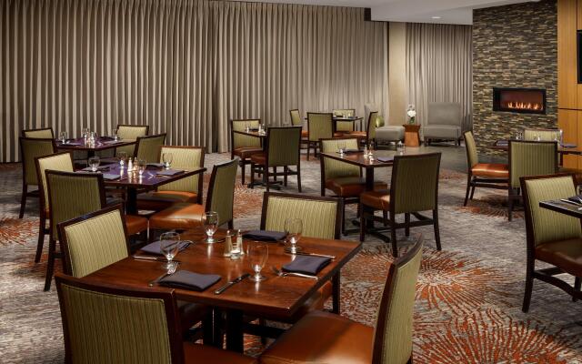 Holiday Inn Charlotte University Executive Park by IHG