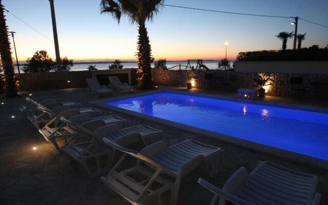 Sea View Apartments Nina - AE1021