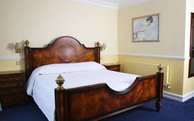 Reddans of Bettystown Luxury Bed & Breakfast, Restaurant and Bar