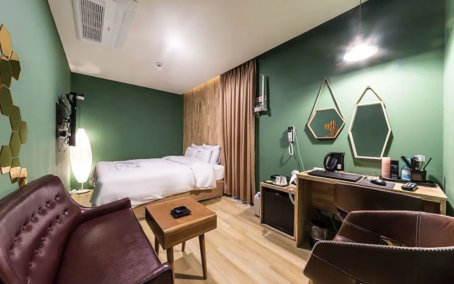 Pyeongtaek Sevilla Hotel
